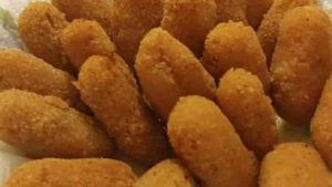 croquete de camarão