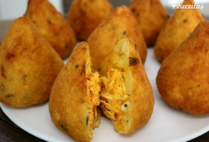 Coxinha massa de mandioca