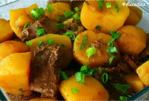 Carne de panela com batatas