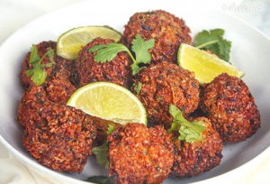 Bolinho de feijão com queijo - aperitivo fácil de fazer