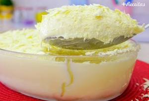 Doce moça cremosa